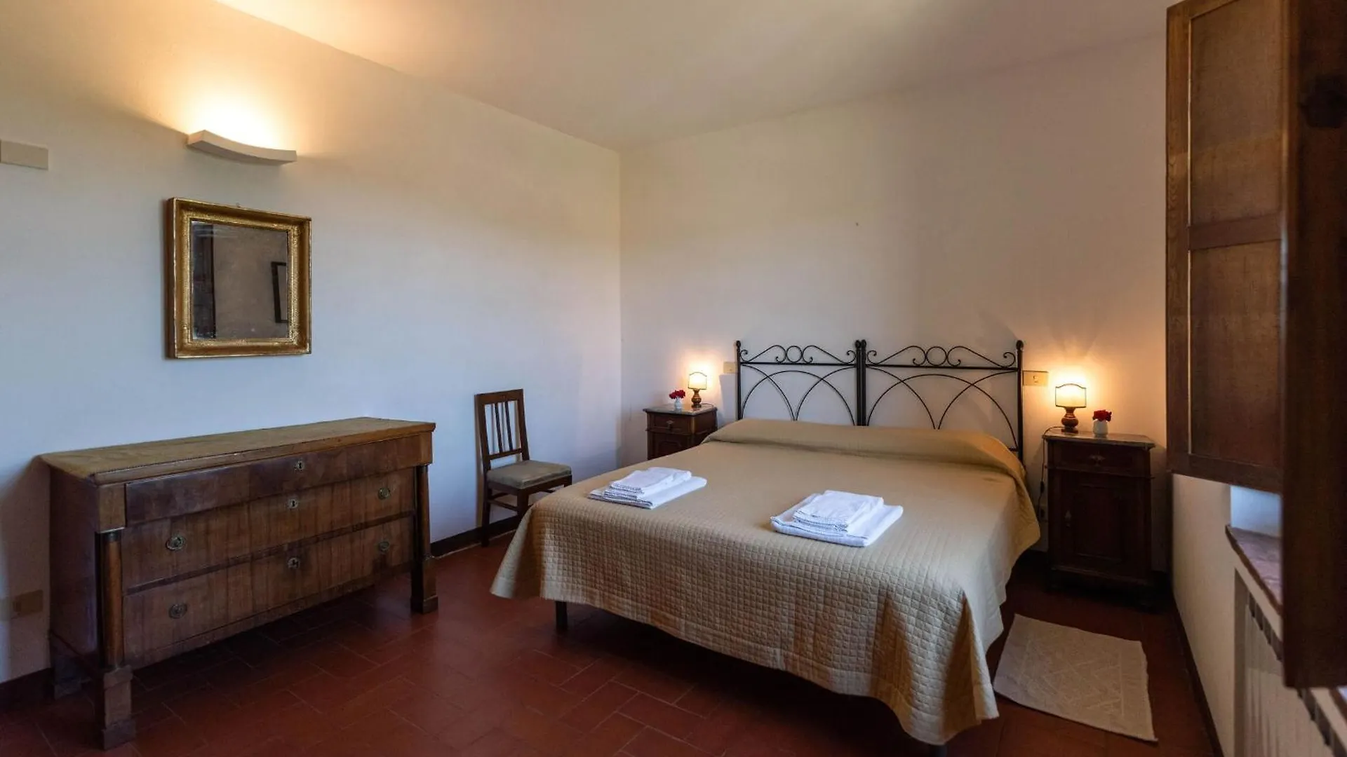Country House In Tuscan Hills Siena Villa