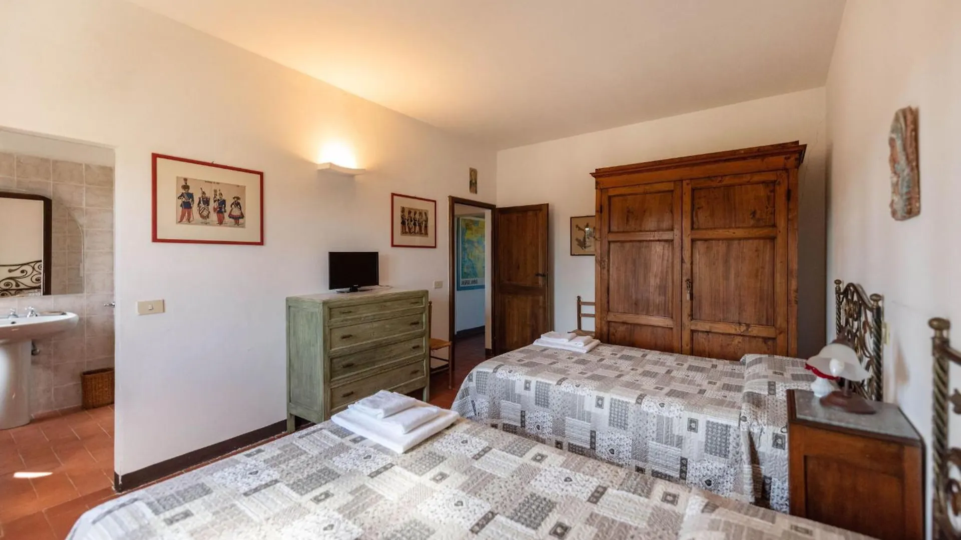 Villa Country House In Tuscan Hills Siena