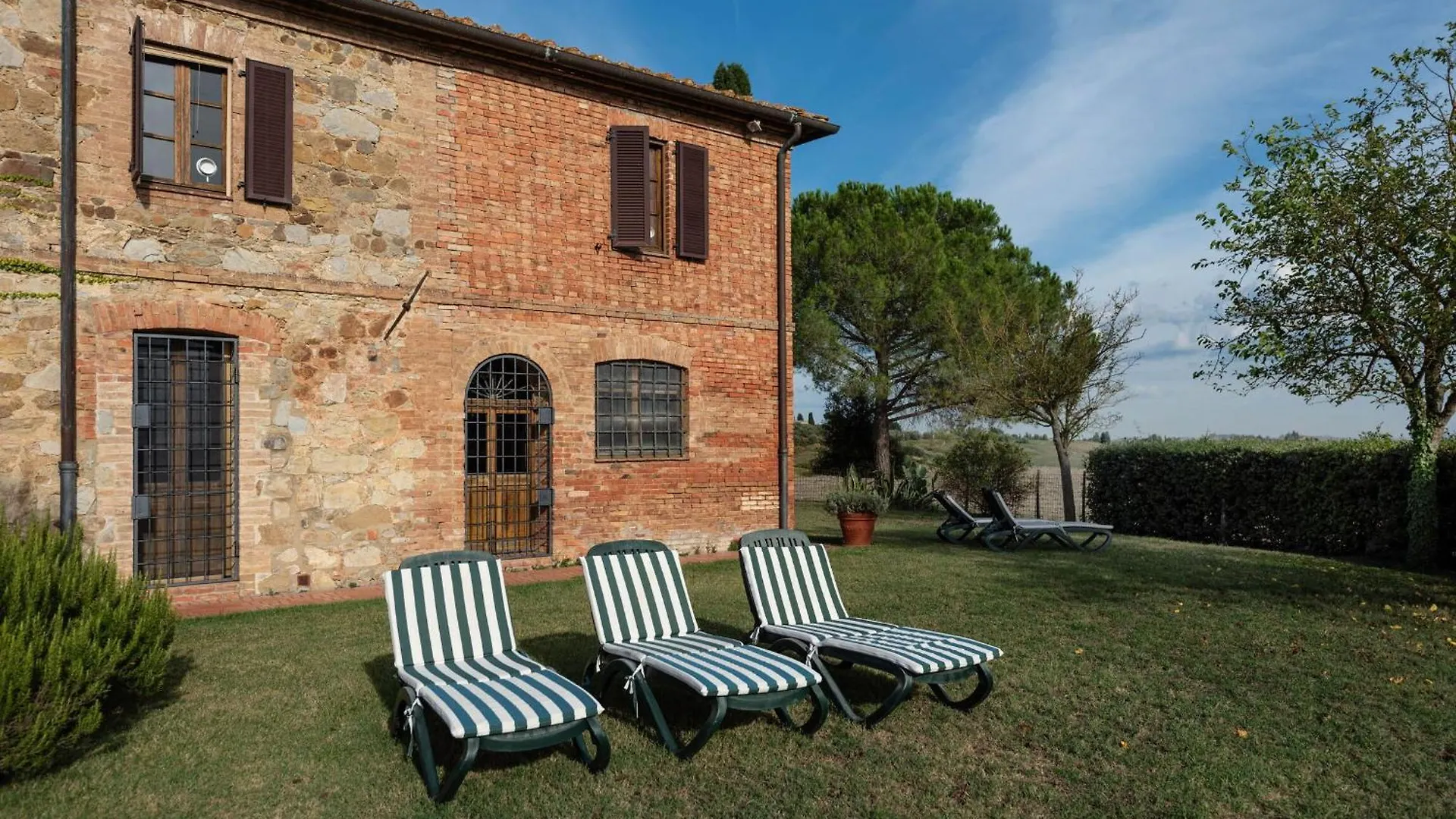 Country House In Tuscan Hills Siena Villa