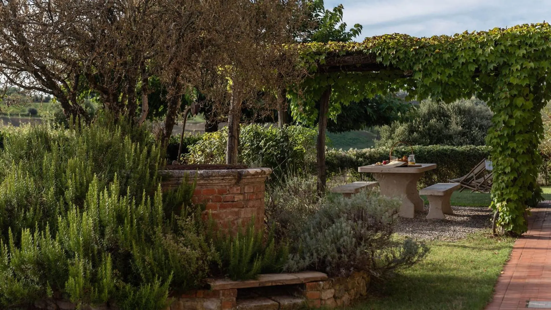 Country House In Tuscan Hills Siena 0*,